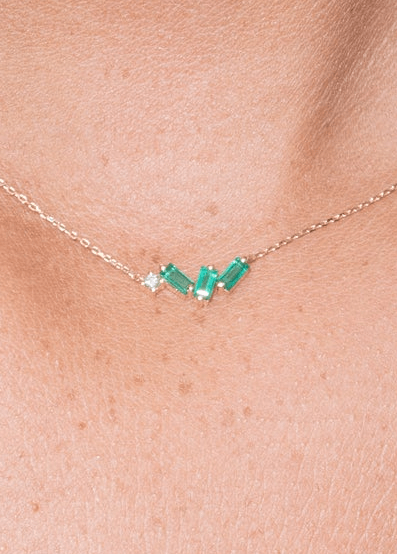 Emerald and diamond 18k necklace Necklaces