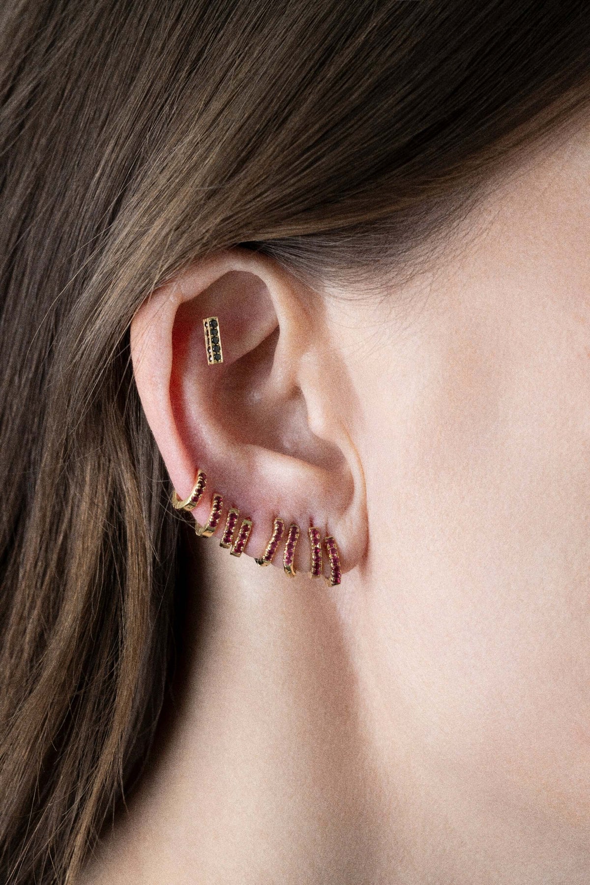 cate 5 mm Creolen 18k Rubin Ohrringe