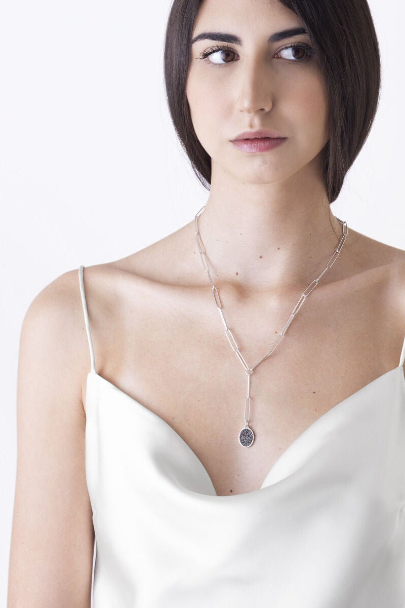 manu necklace black Necklaces