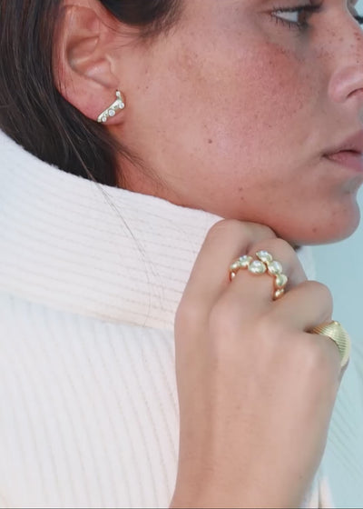 Unending 18k diamond earrings Earrings