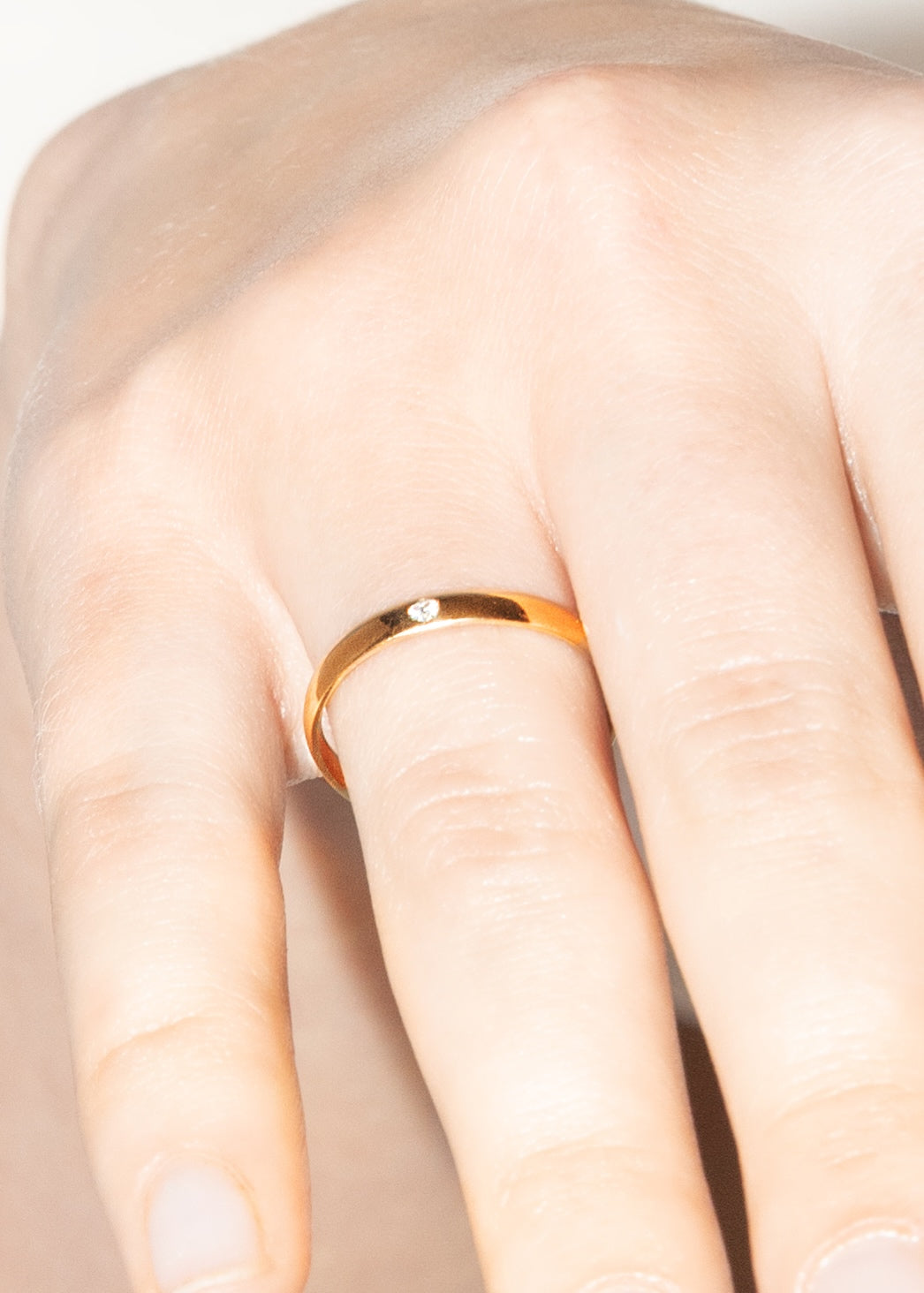 we 18k engagement with diamond ring