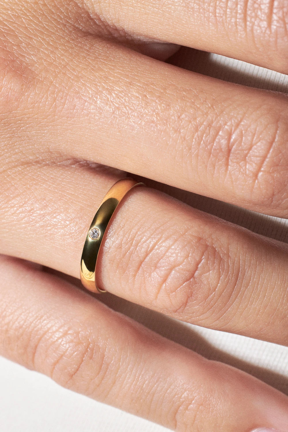 We 18 Karat Verlobungsring mit Diamant